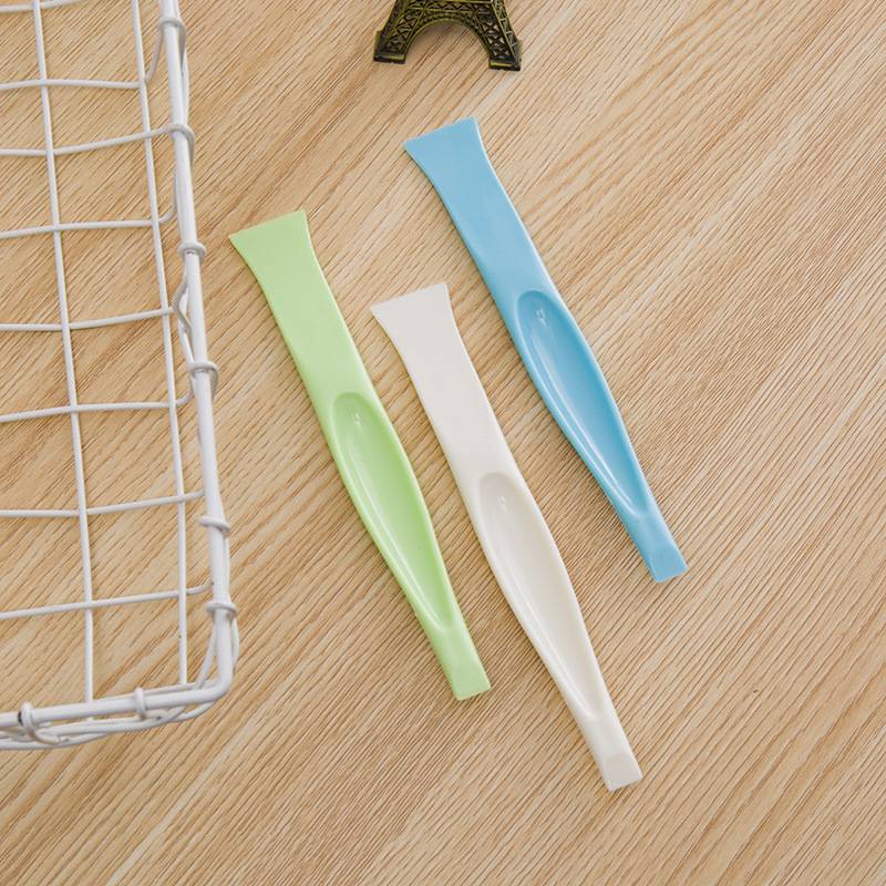 Kitchen Plastic Scraper 6