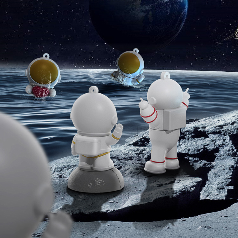 Astronaut USB Flash Drive 5