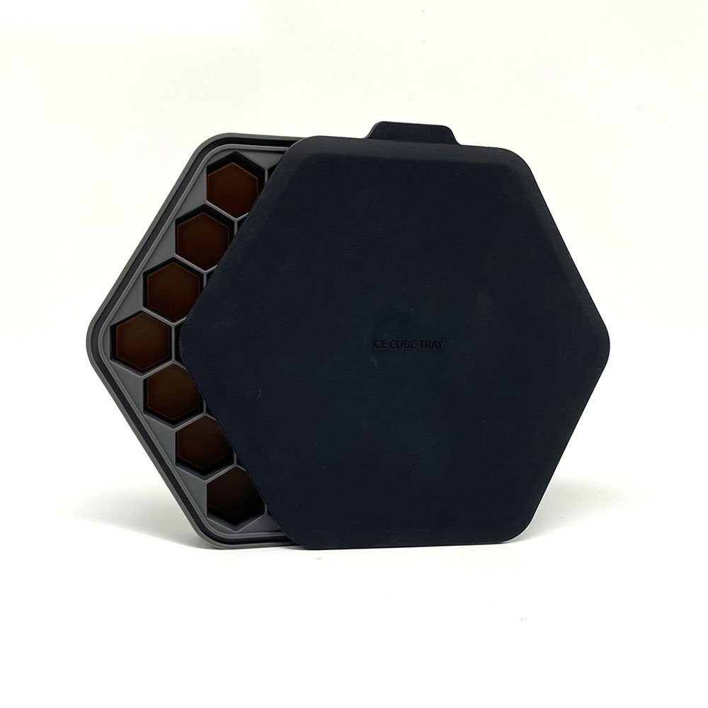 Silicone Honeycomb Ice Cubes Trays w/ Lids 4