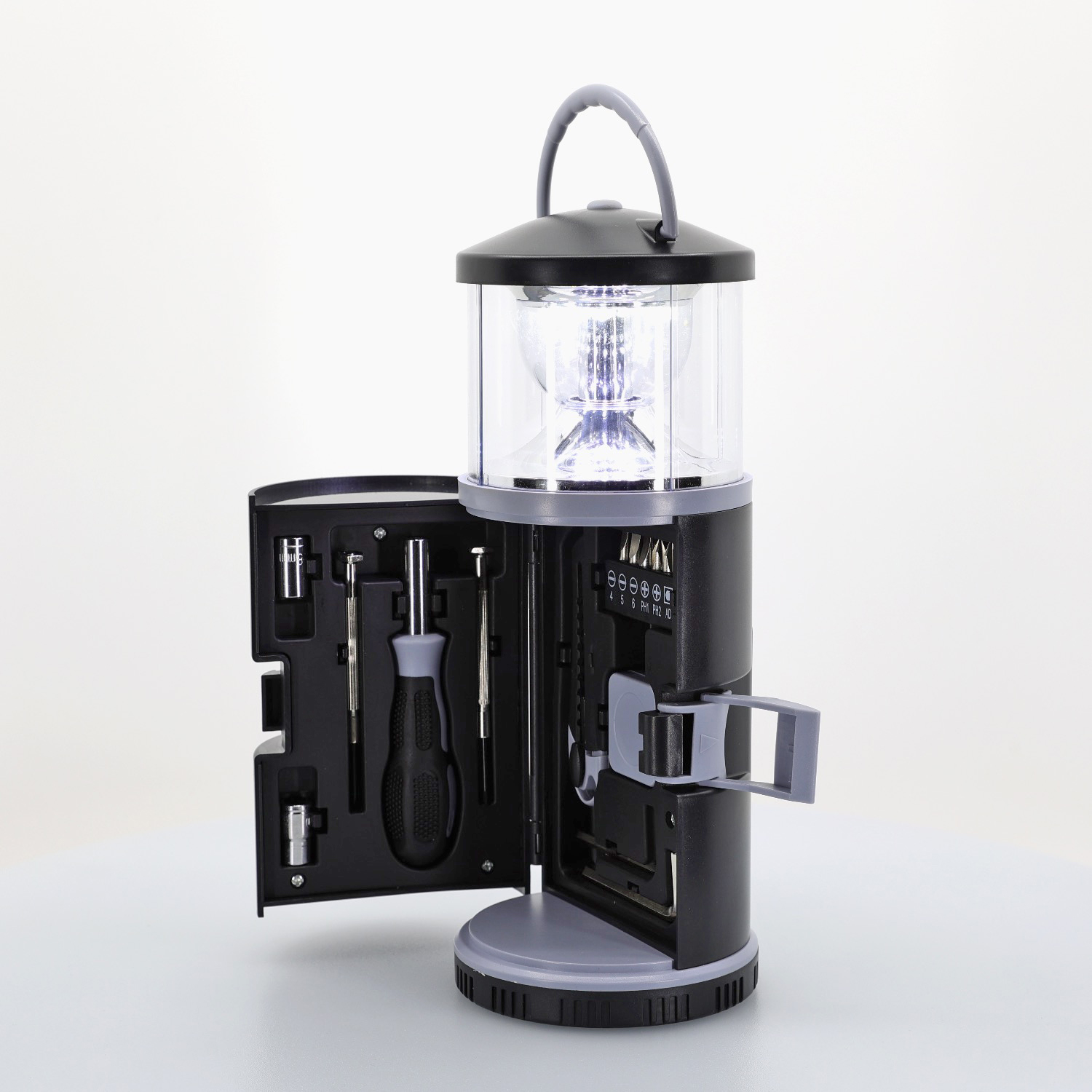 Lantern with Tool Set 81