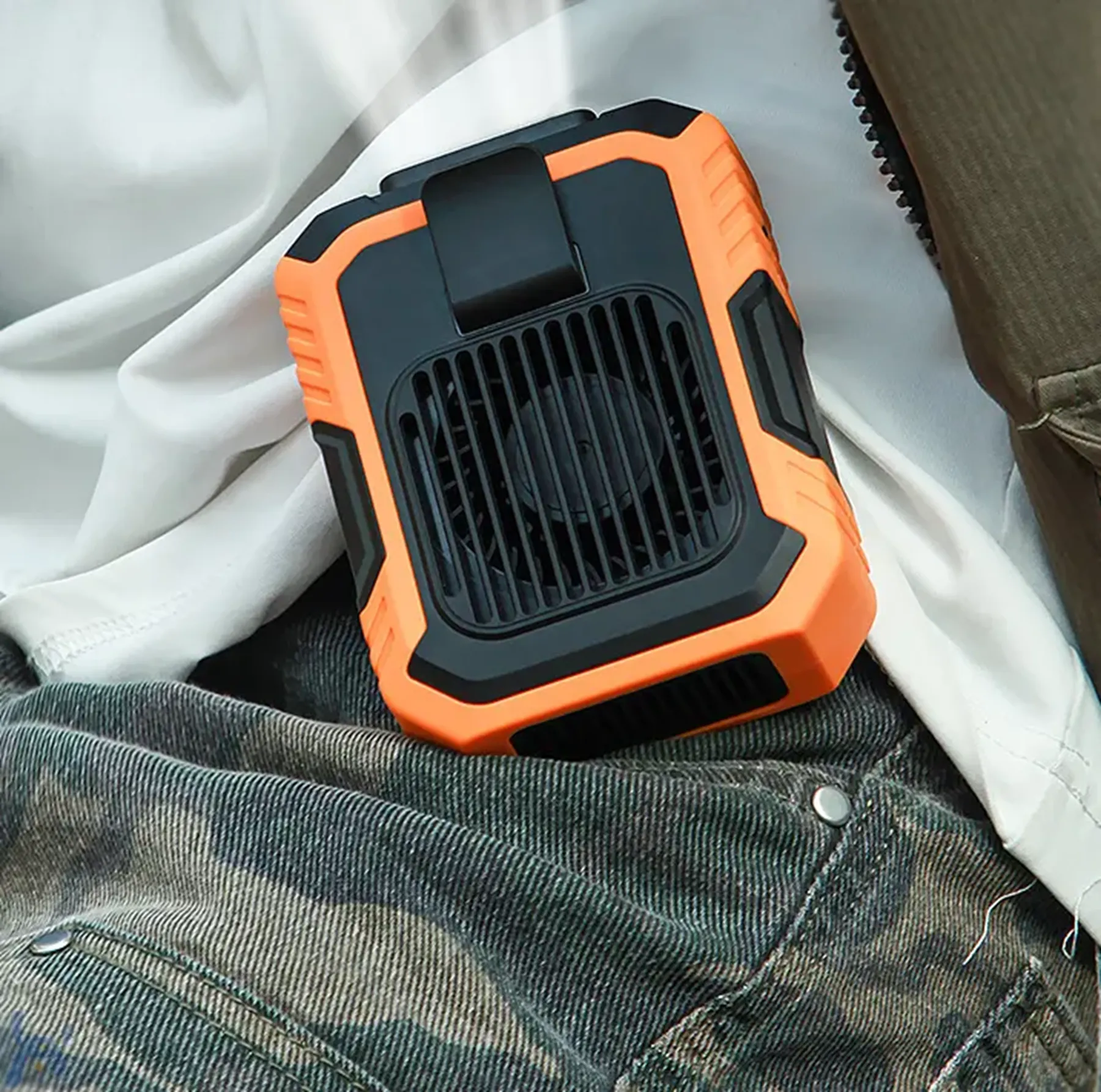 4000 mAh Rechargeable Waist Clip Fan 4