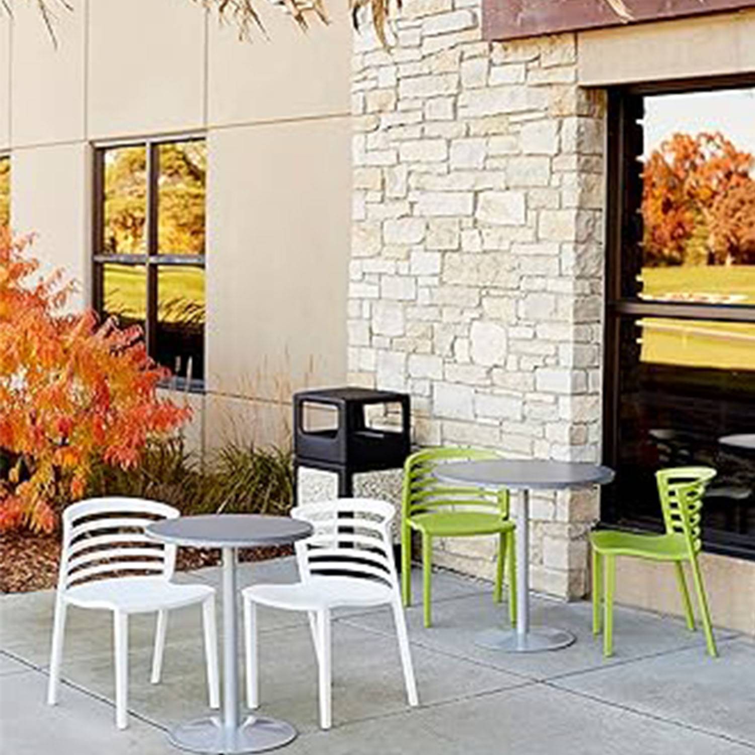 Iron outdoor trash can 4