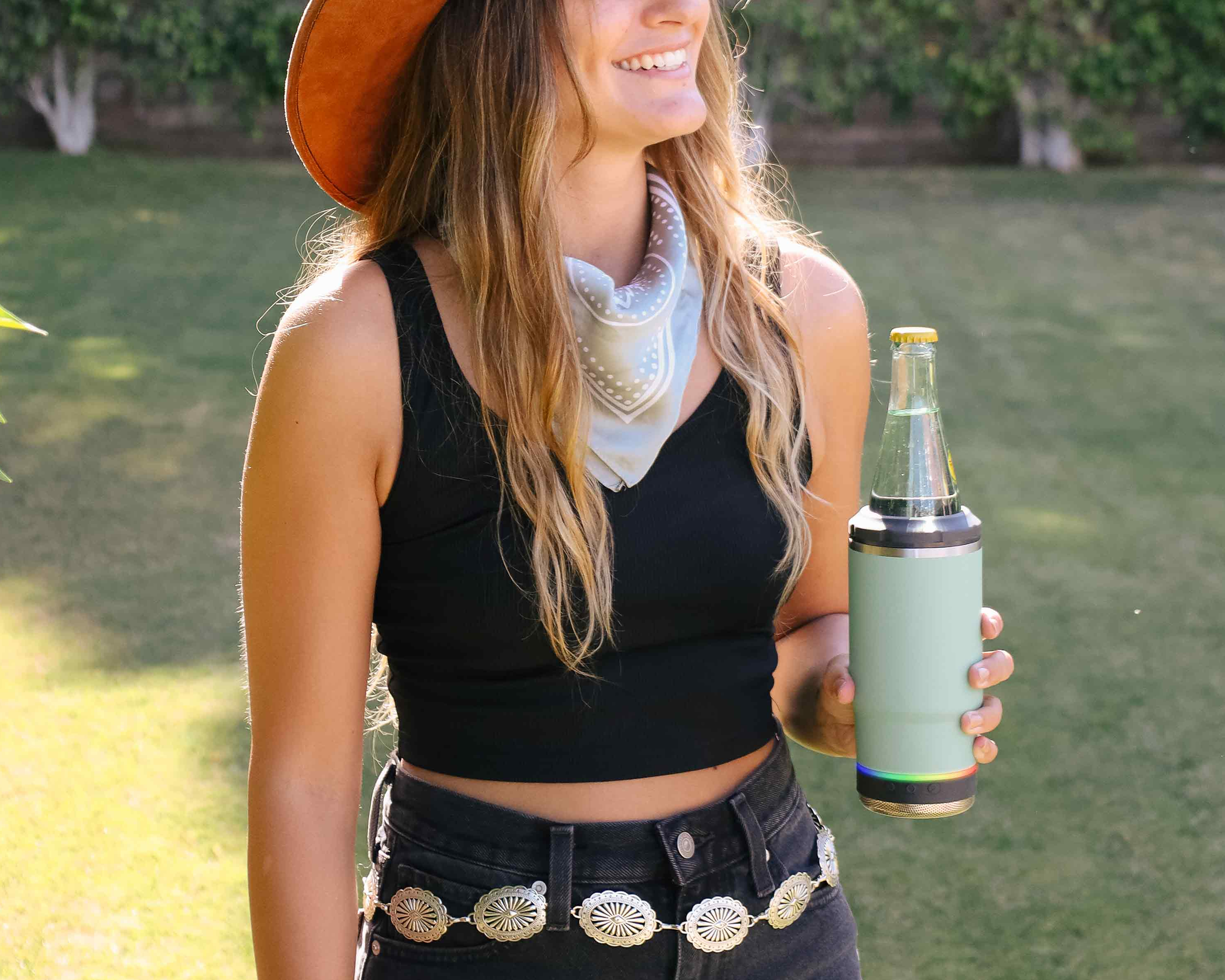 Vibe Speaker Insulated Universal Can Cooler 11