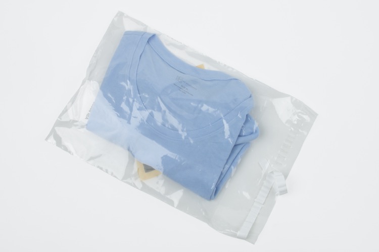 Clear Peel & Seal 1-Sided Plastic Bag (10" x 11.5") 3