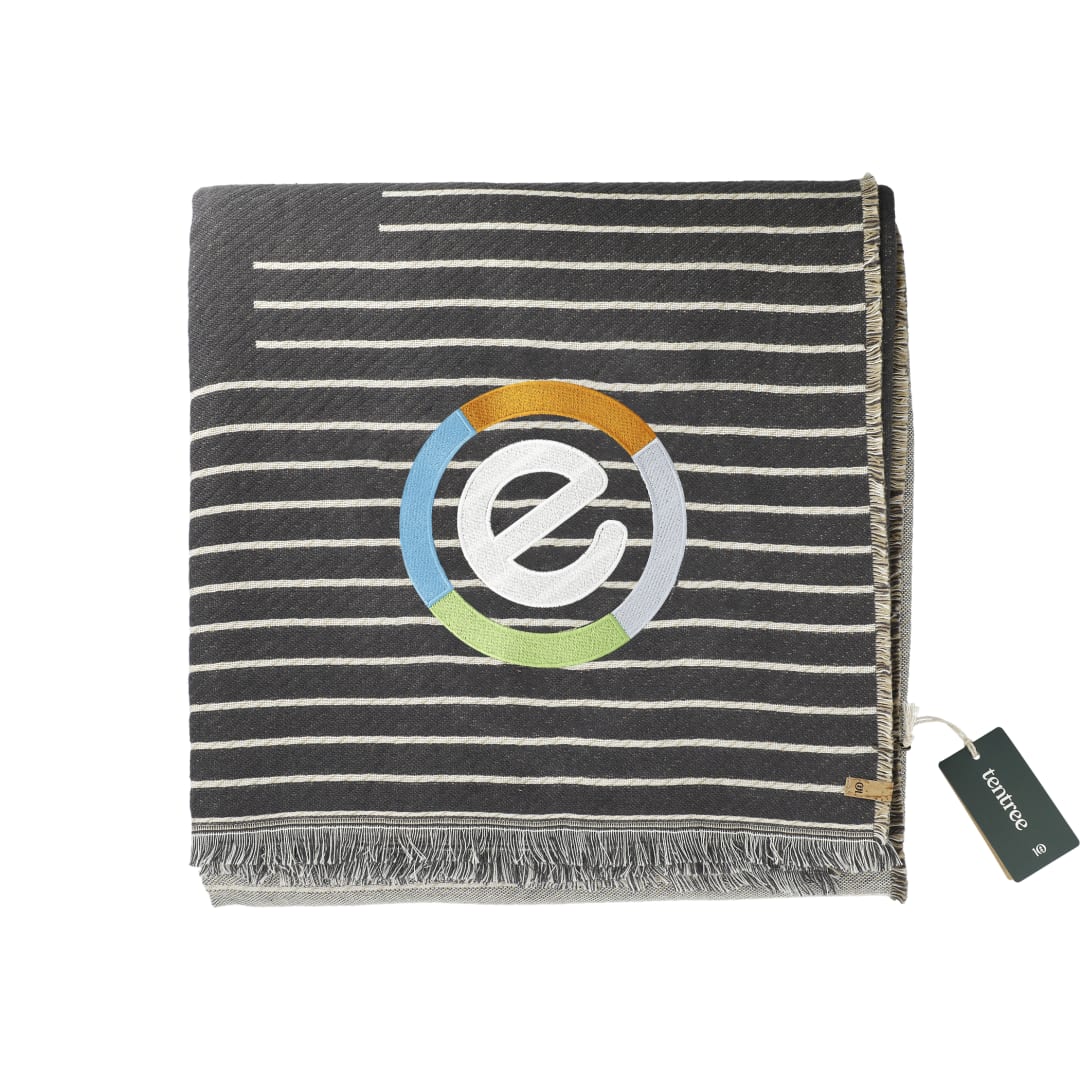 tentree Organic Cotton Peaks Woven Blanket 11