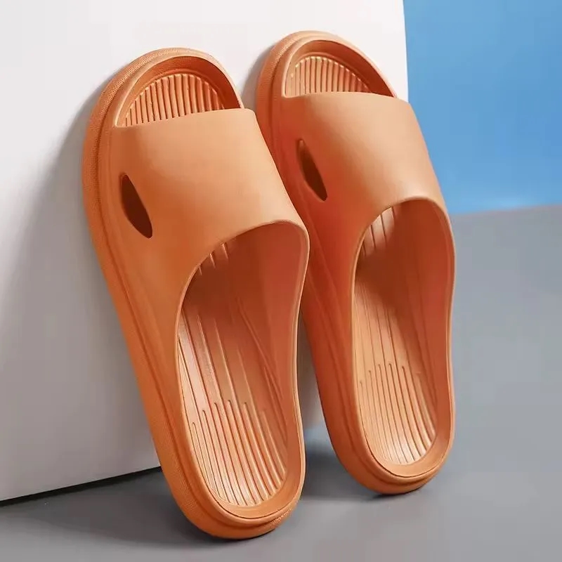 Universal Slipper Sandals 14