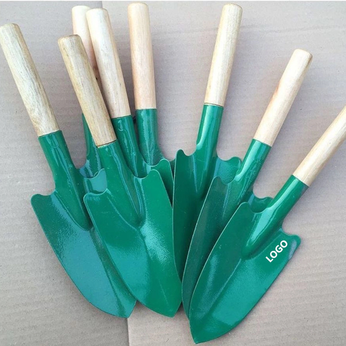 Garden Shovel 3