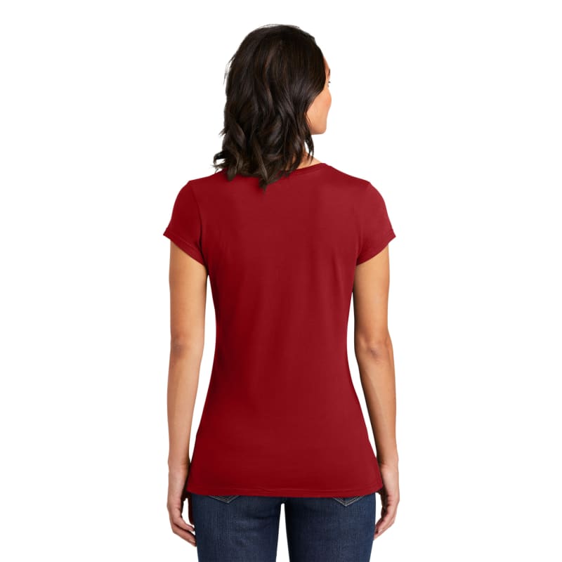 District Women's Fitted Very Important Tee . 159