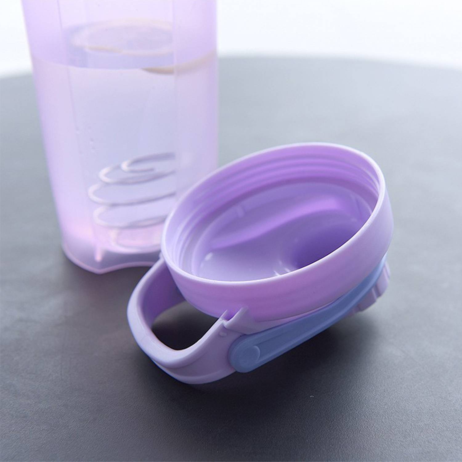 17oz Sport Shaker Bottle w/ Mixing Ball 11