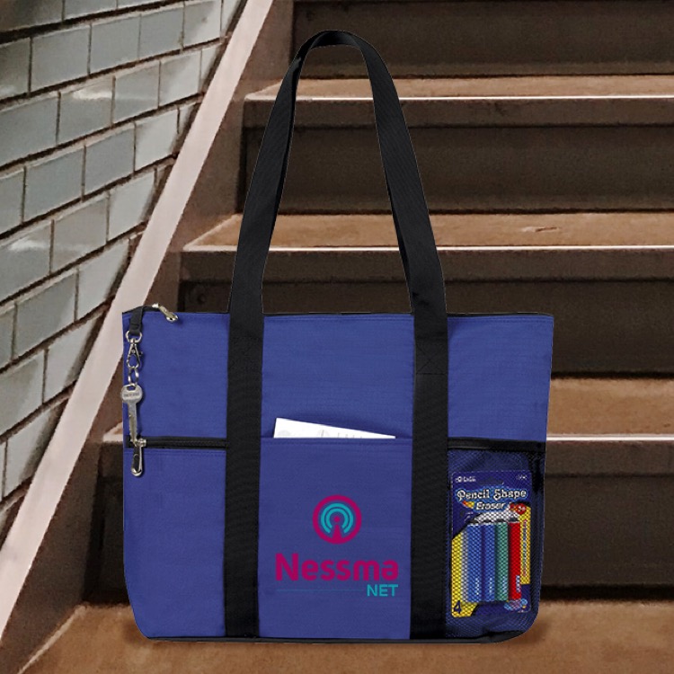 Weekend Travel Zip tote 8