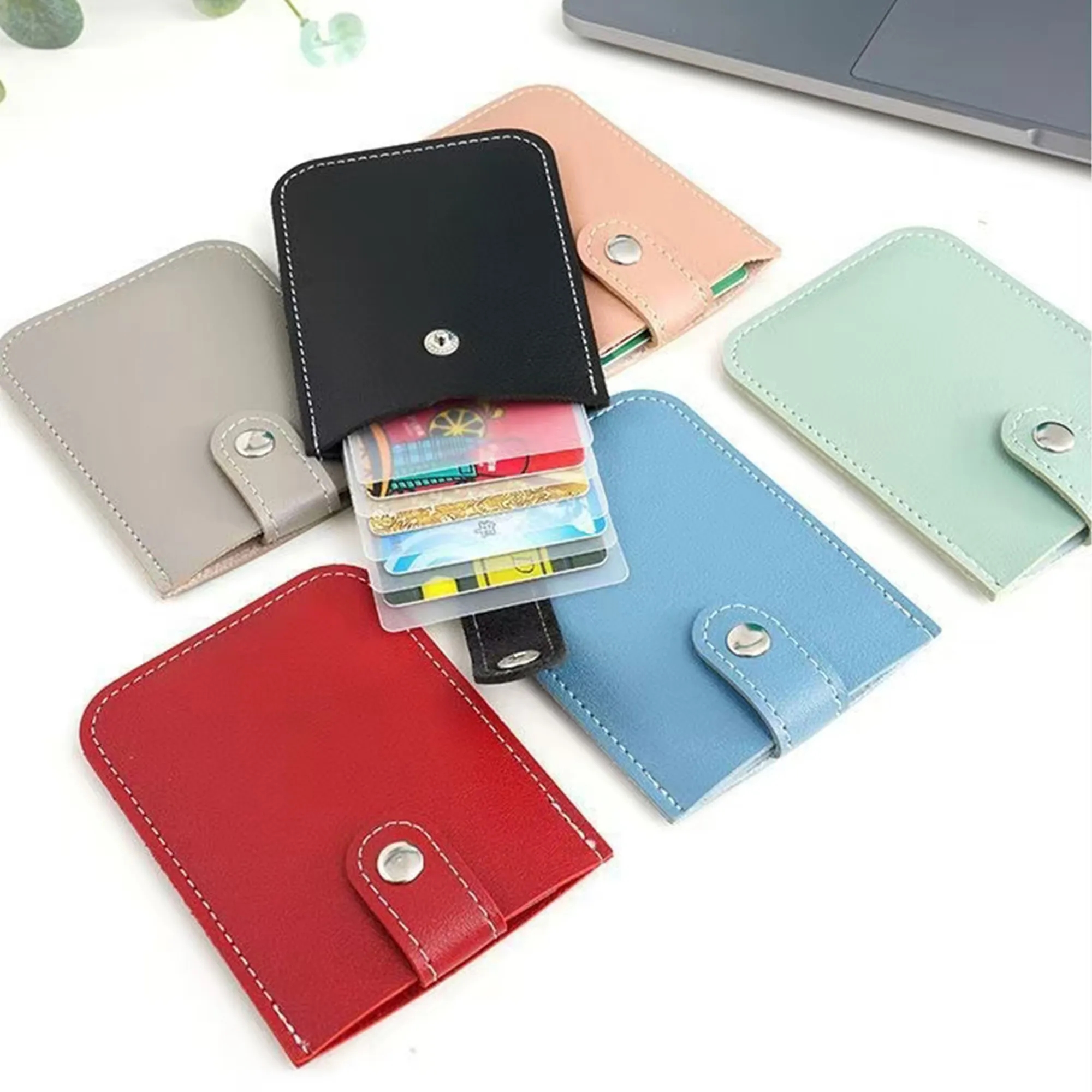 Pull-Out Multi-Card Holder With Customizable Logo 3