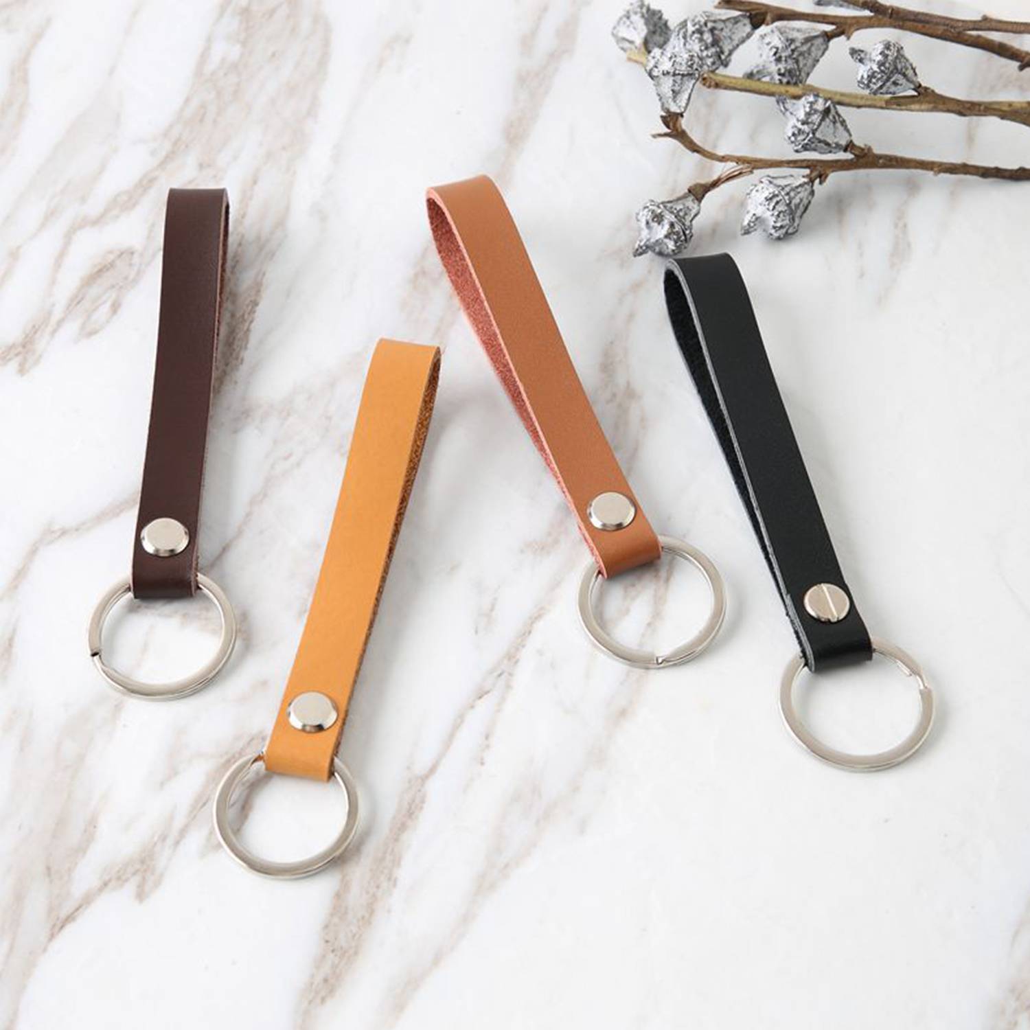 Creative retro leather keychain 3