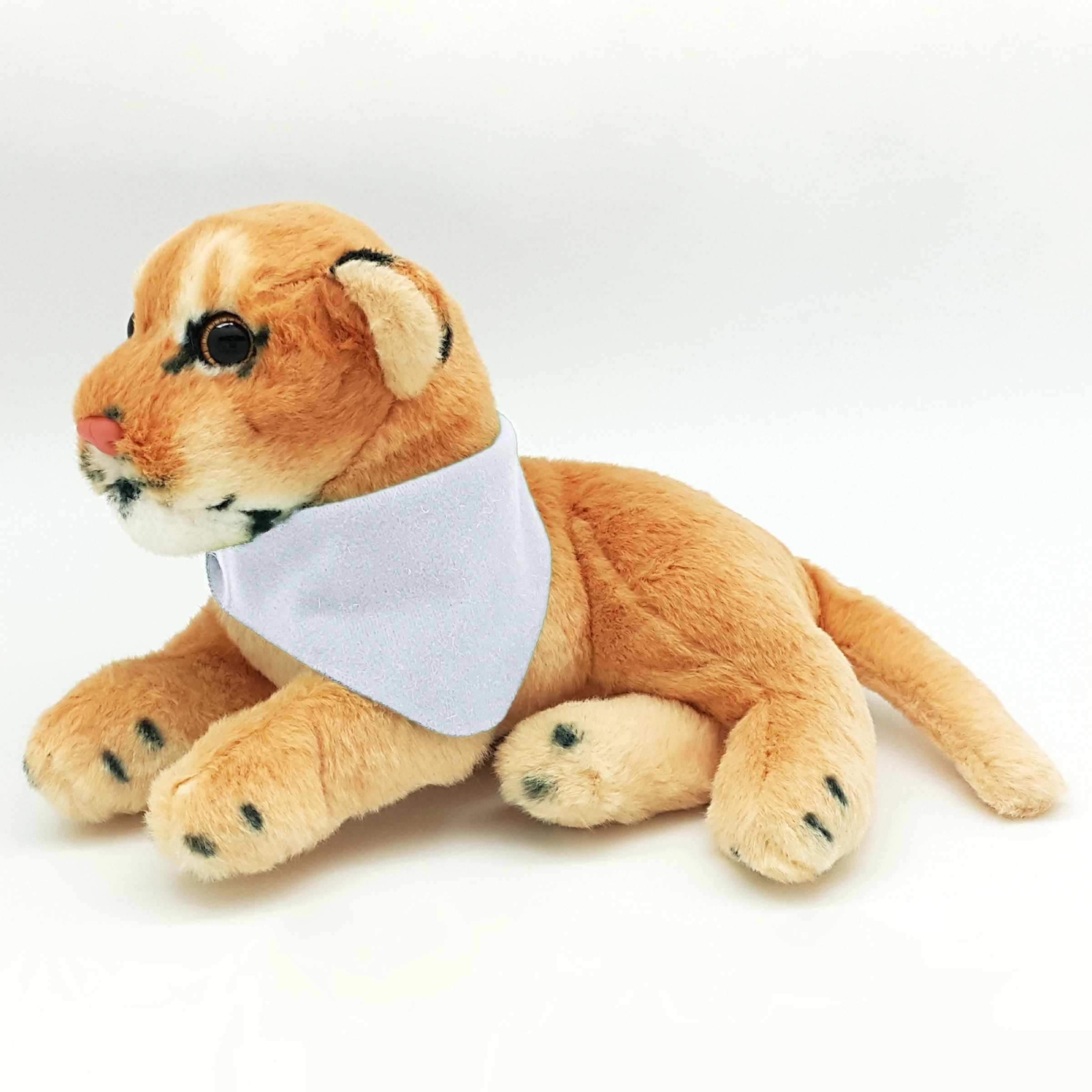 8" Jungle Animals Sitting Lioness 6