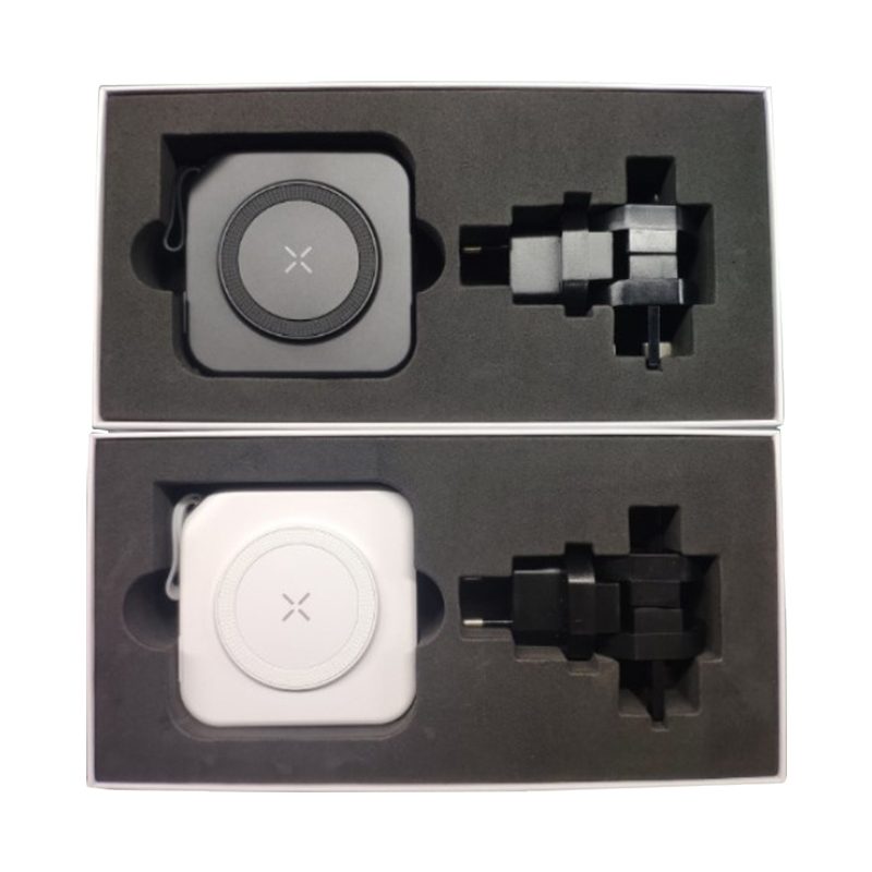 PD 22.5W Fast Charger 10000mAh MagSafe Wireless Power Bank with AU/EU/UK/US Adapters 11