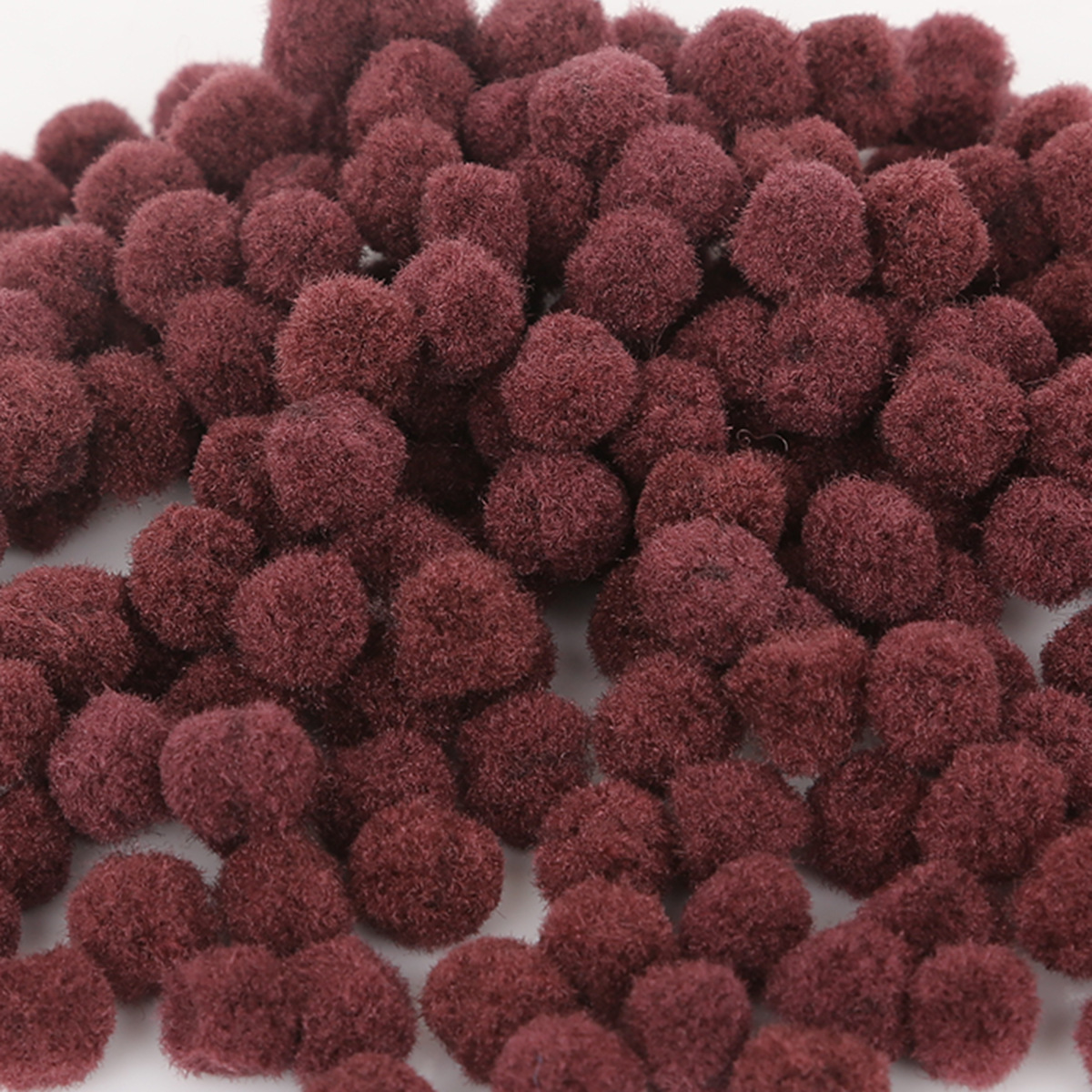 Soft and Fluffy Craft Pom Pom Balls ( 500 pieces ) 37