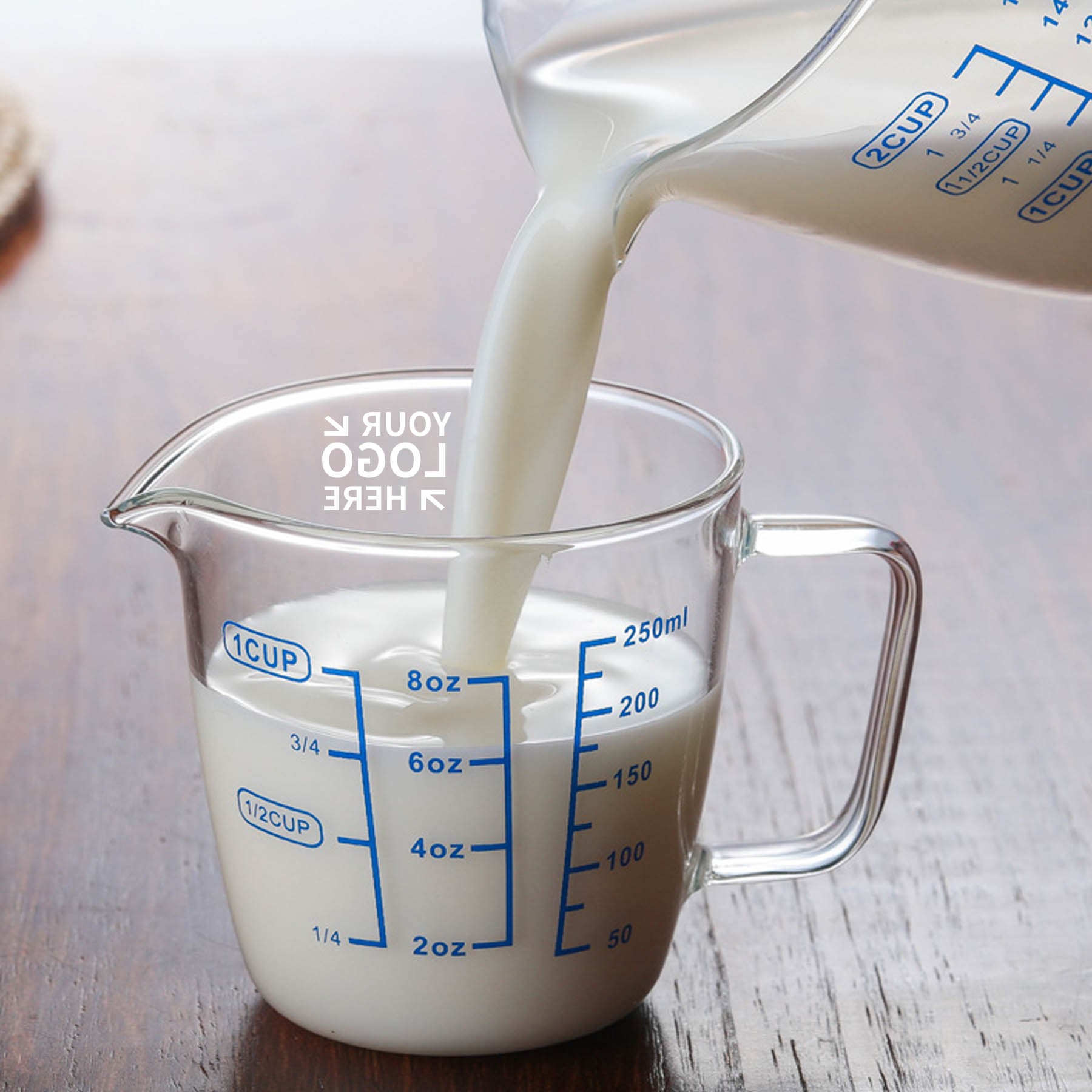 8 Oz. Glass Measuring Cup w/Lid 1