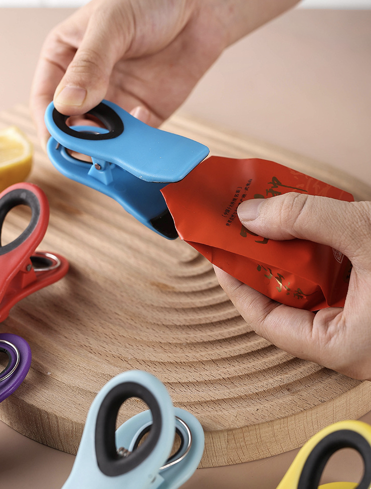 Magnetic Clips For Bag, Food package & Bread 1
