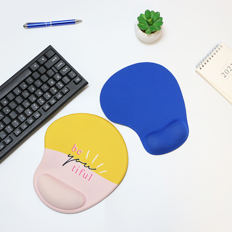 Mouse Pad with Silicone Gel Wrist Support 1
