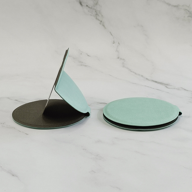 Portable and unbreakable mirror 6