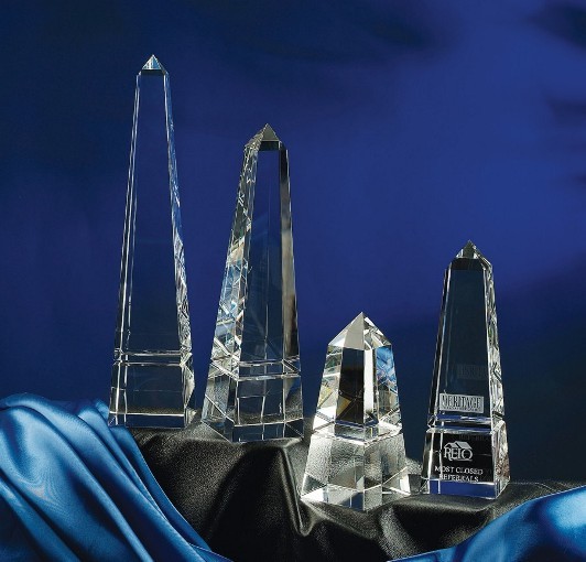 Designer Crystal Grooved Obelisk Award 1