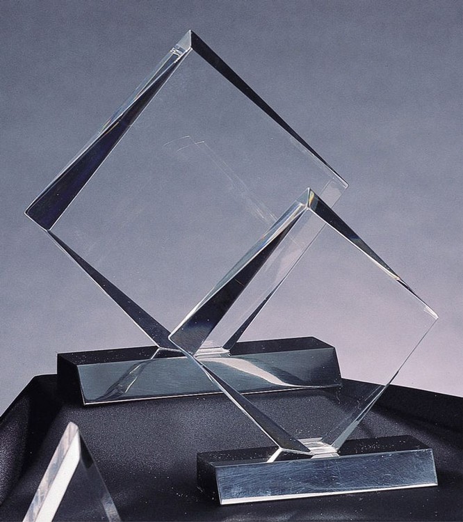 5 3/4" x 5 1/4" Diamond Crystal Clear Acrylic Award w/ Black Base 2