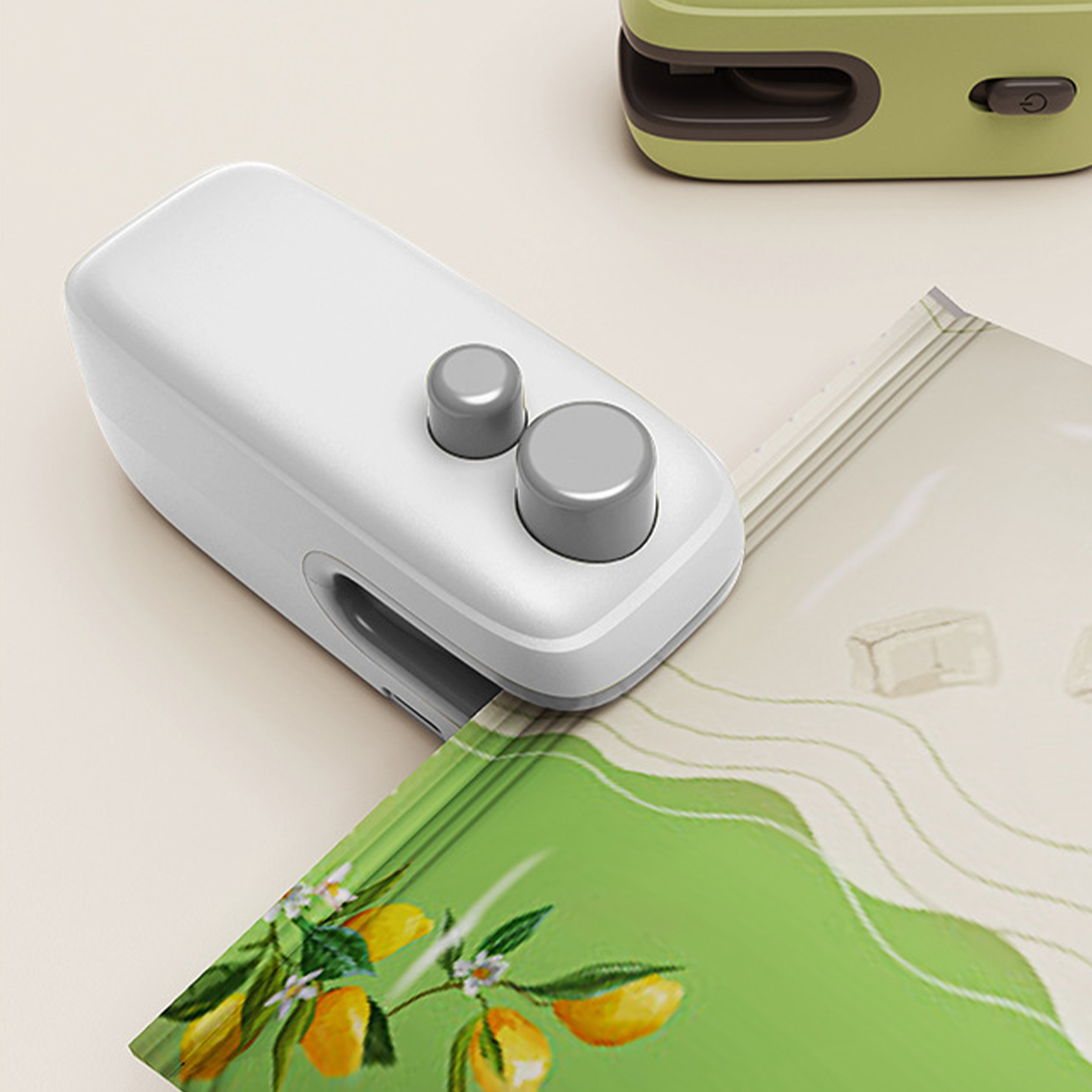 Small Snack Sealer 5