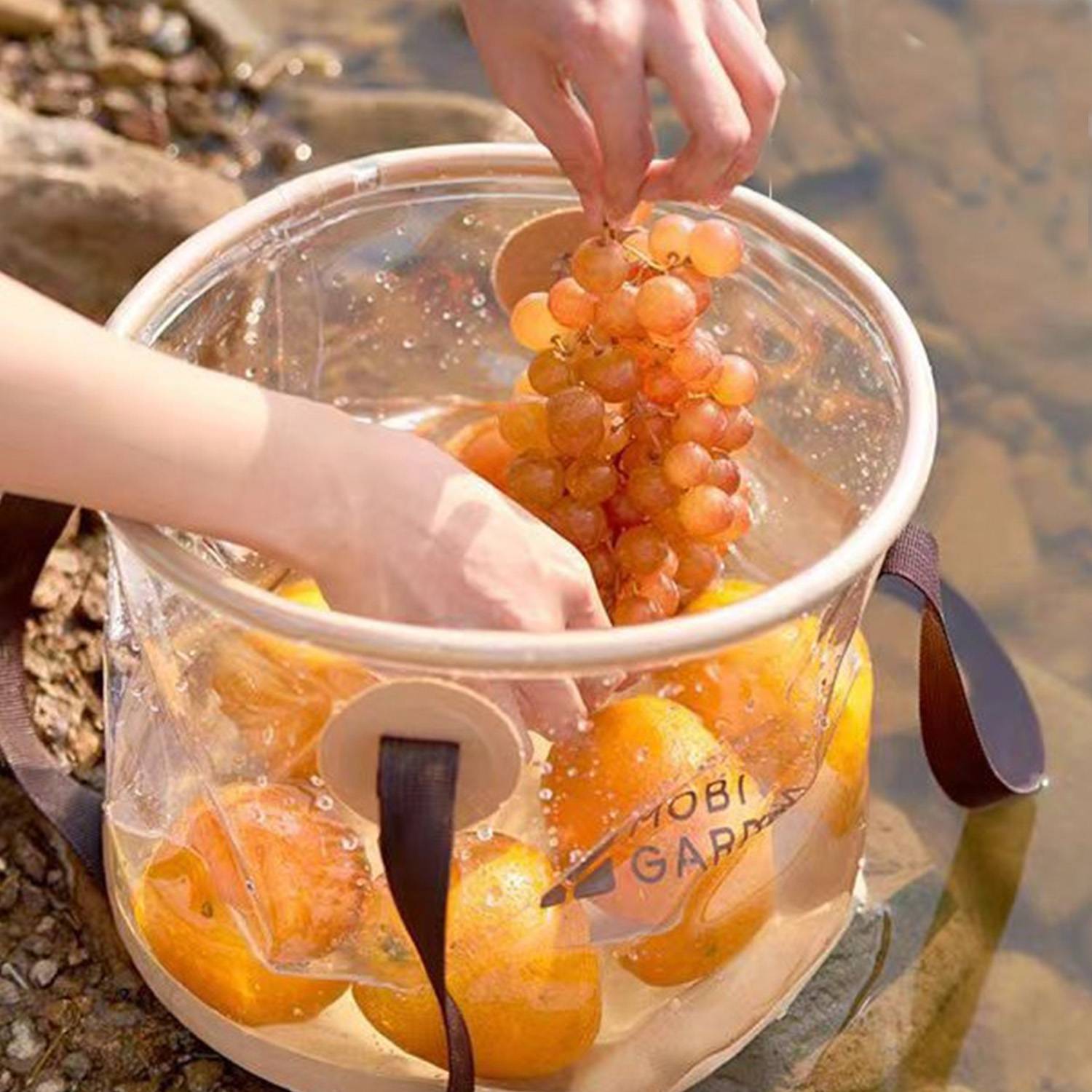 Outdoor portable folding bucket 4