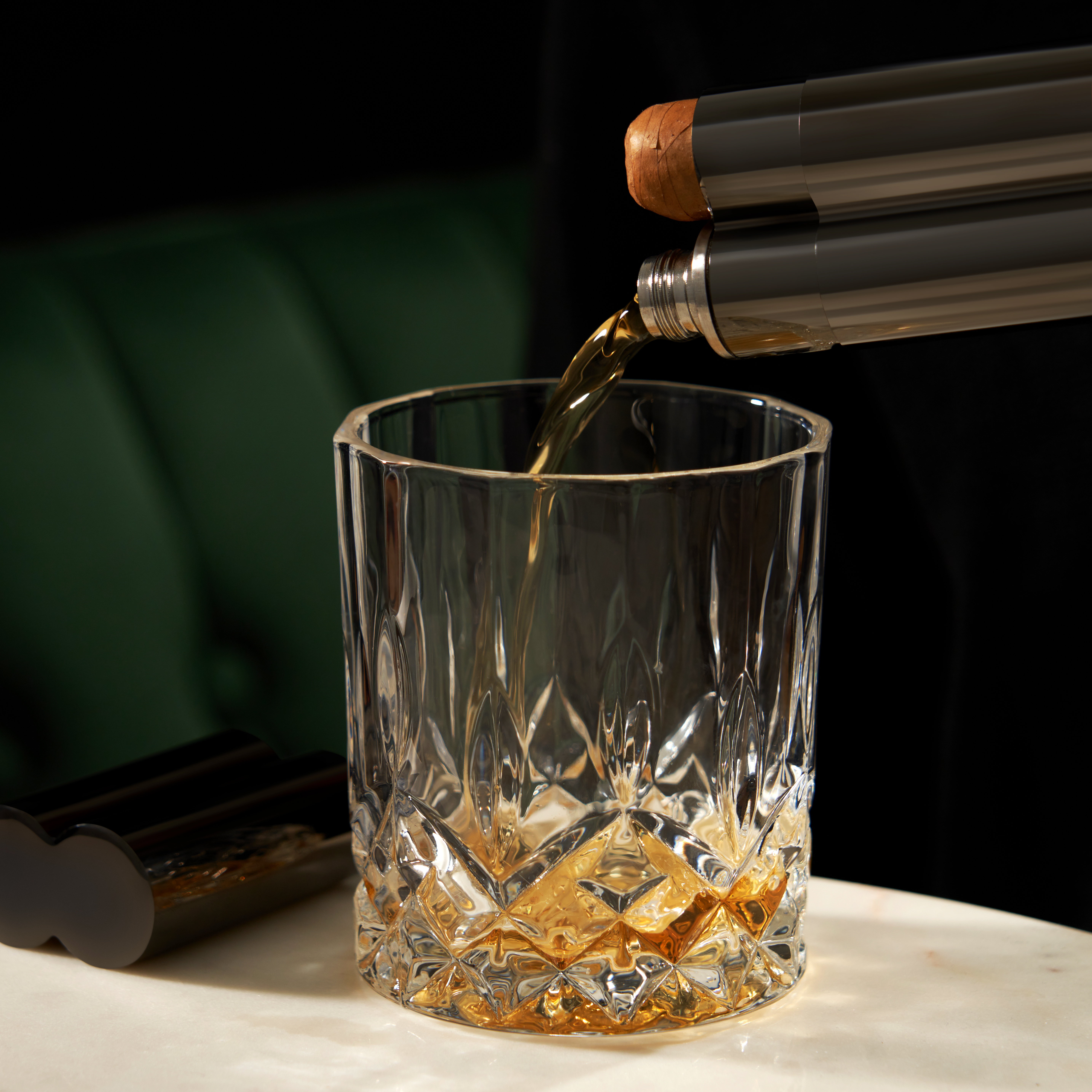 Viski® Warren Cigar Holder and Flask 10