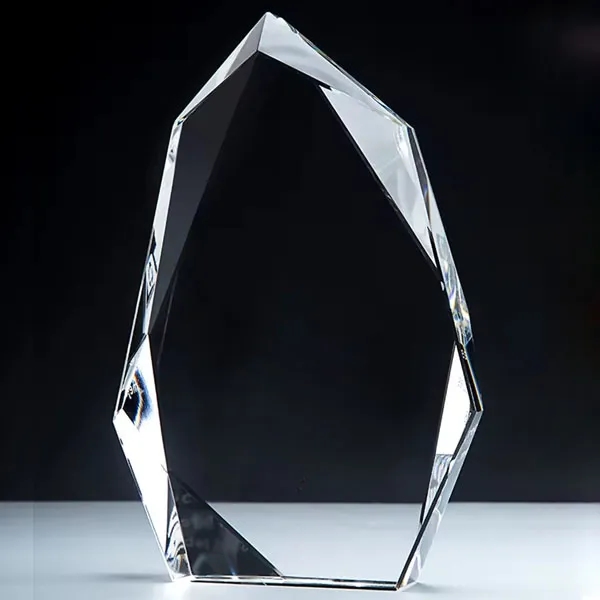 Faceted Crystal Asymia Peak Award 5
