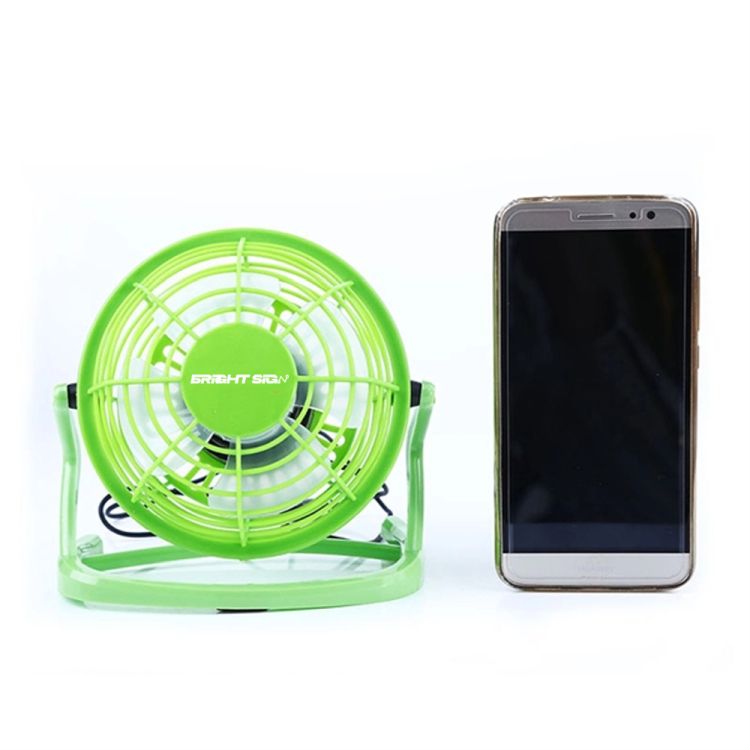 USB Plug-In Desk Fan with Adjustable Tilt 3