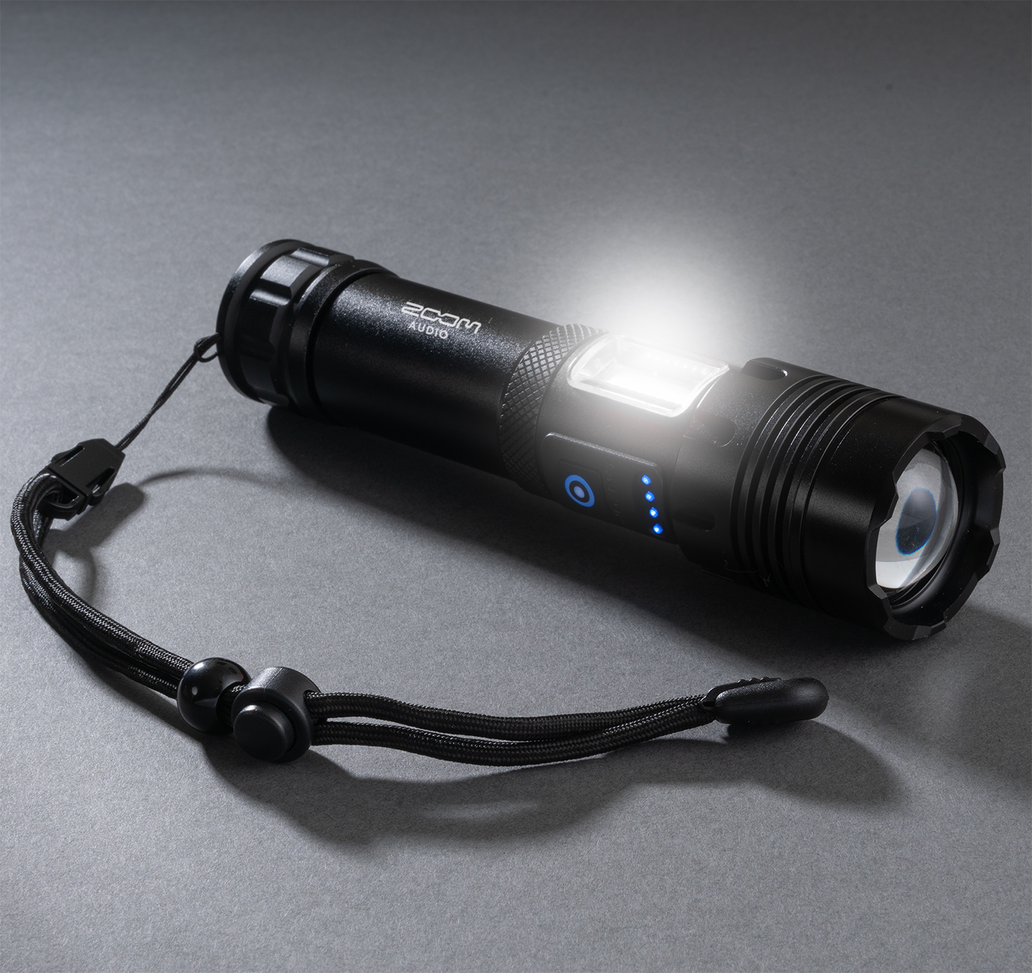 Rechargeable 15 Watt Multifunction Flashlight 1