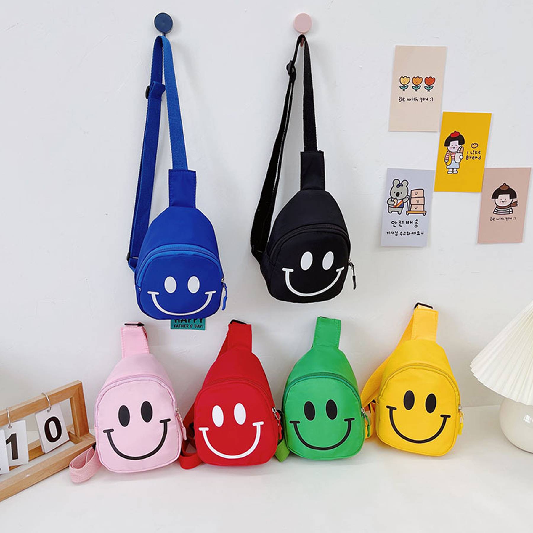Children's Cute Smiling Face Small Shoulder Bag 3