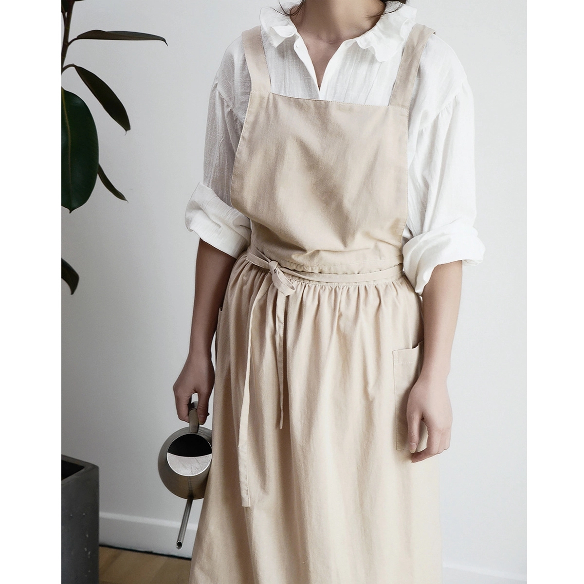 Cotton Linen Cross Back Apron with Pockets 5