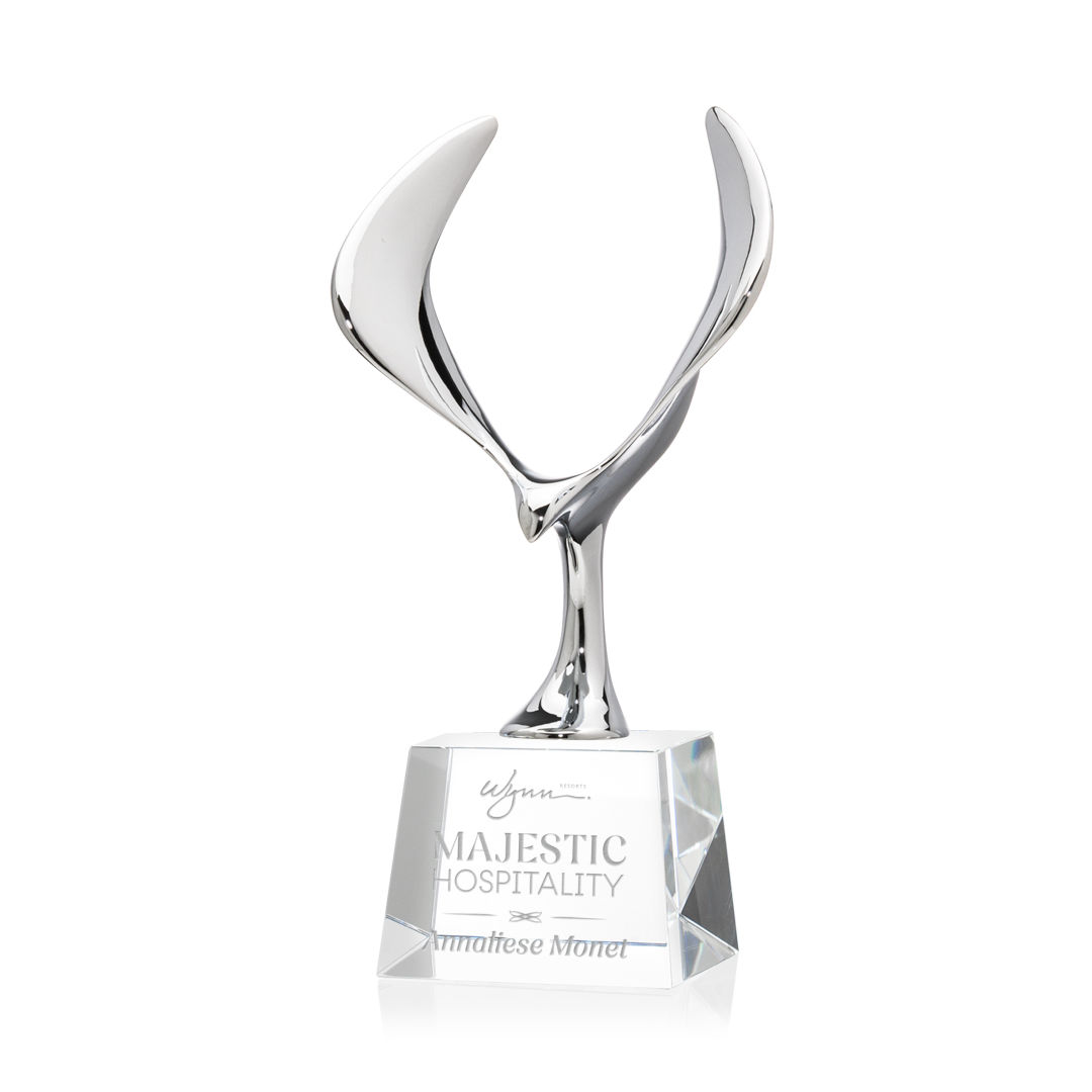 Maverick Eagle Award on Robson Base - Clear 6