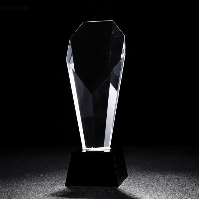 Crystal Trophy A19-142 5