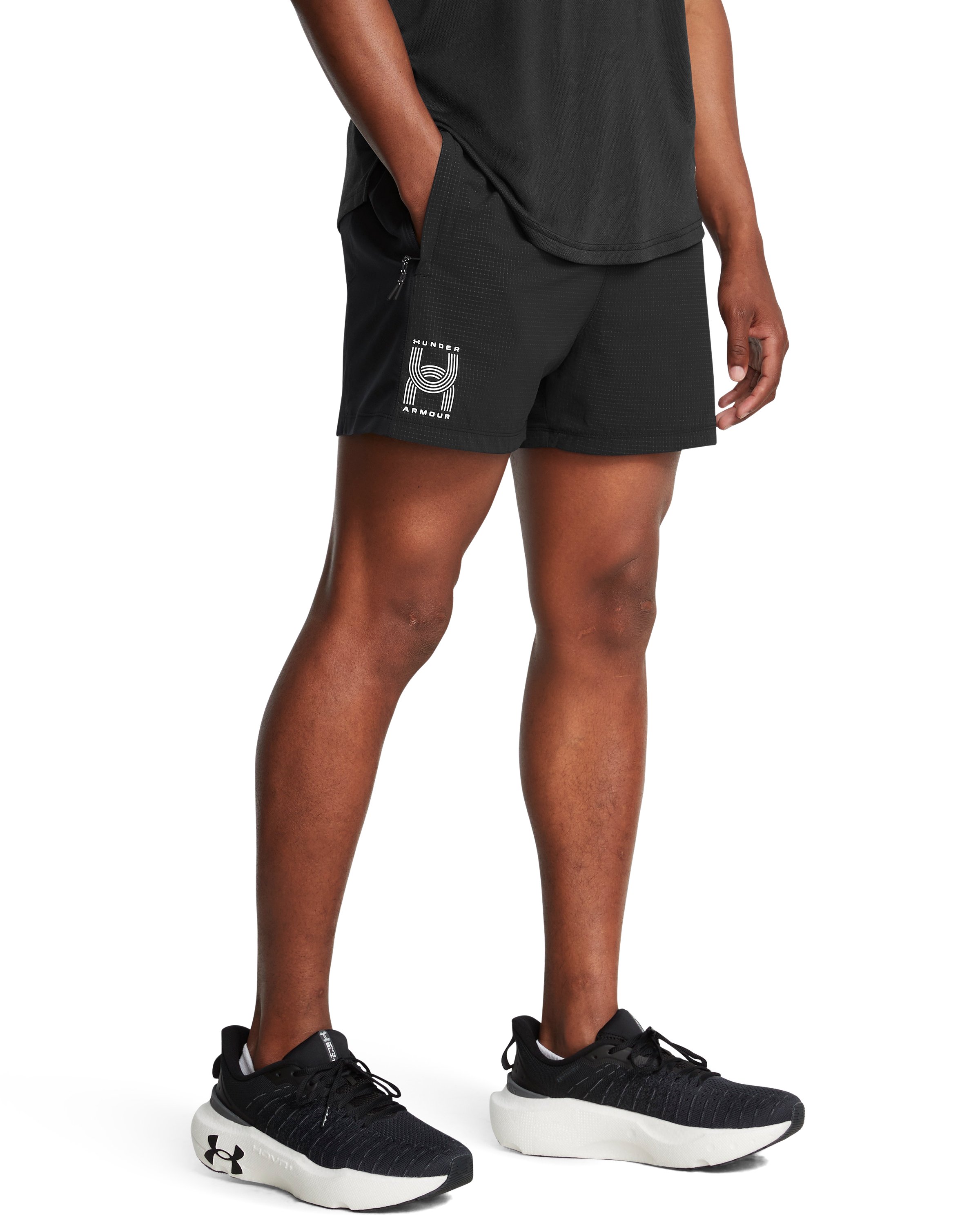 UA Launch Men's 4 Shorts 2