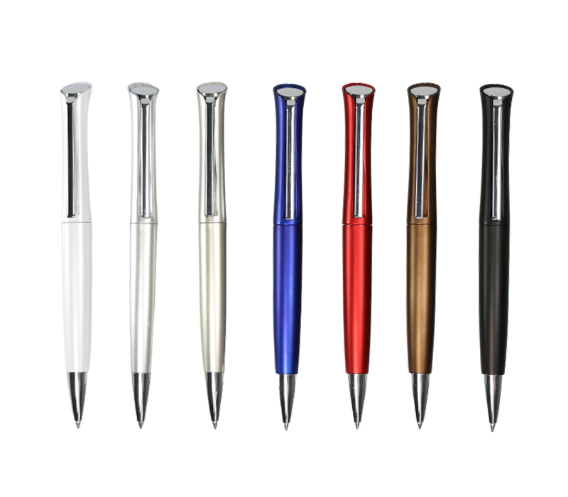 Crown Plastic Pen 3