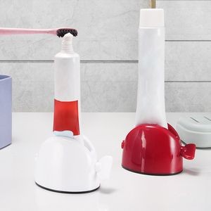 Travel Gargle Cup And Toothbrush Holder With Toothpaste Compartment 15