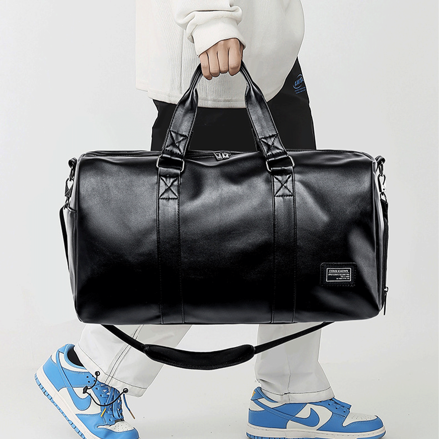 black spacious water-proof traveler PU leather Duffel Bag 20