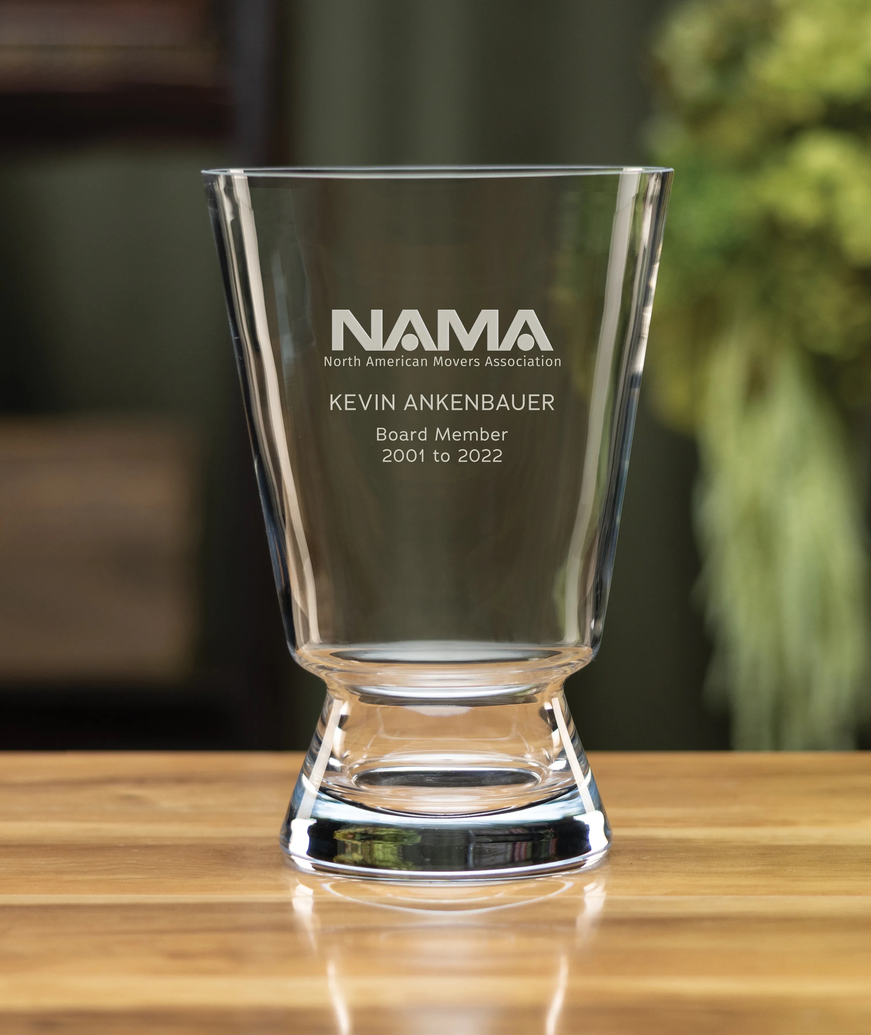 Hanover Trophy Vase 3