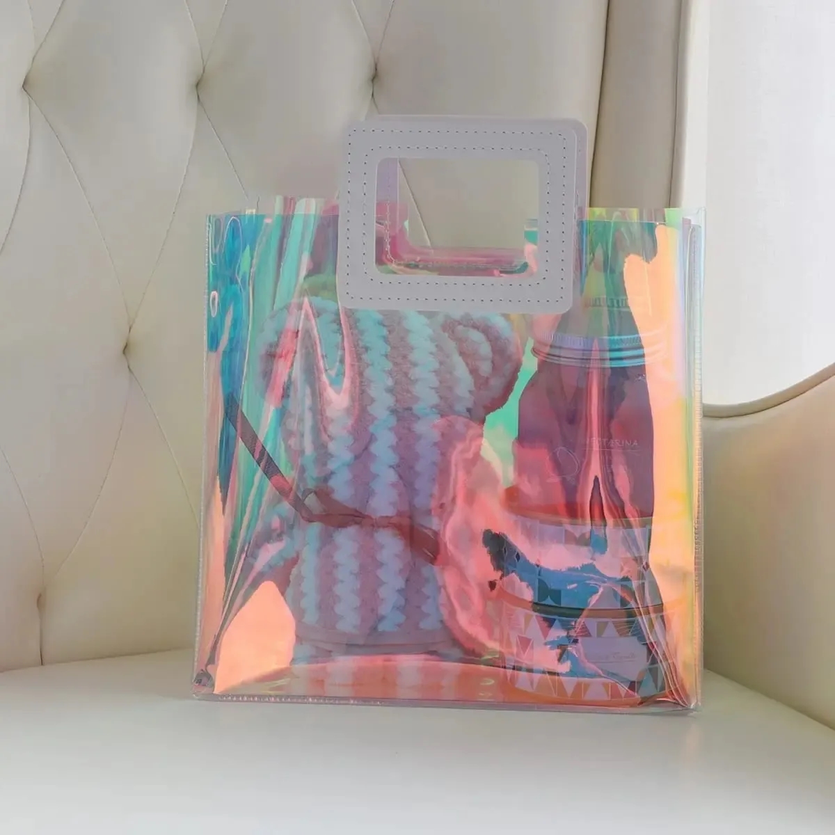 Stylish Holographic PVC Tote Bag for Trendy Fashionistas 6