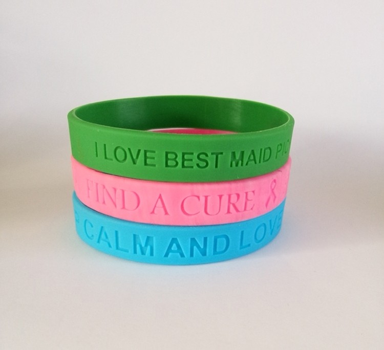 Silicone Rubber Sports Wristband Bracelet with Debossed Logo 2
