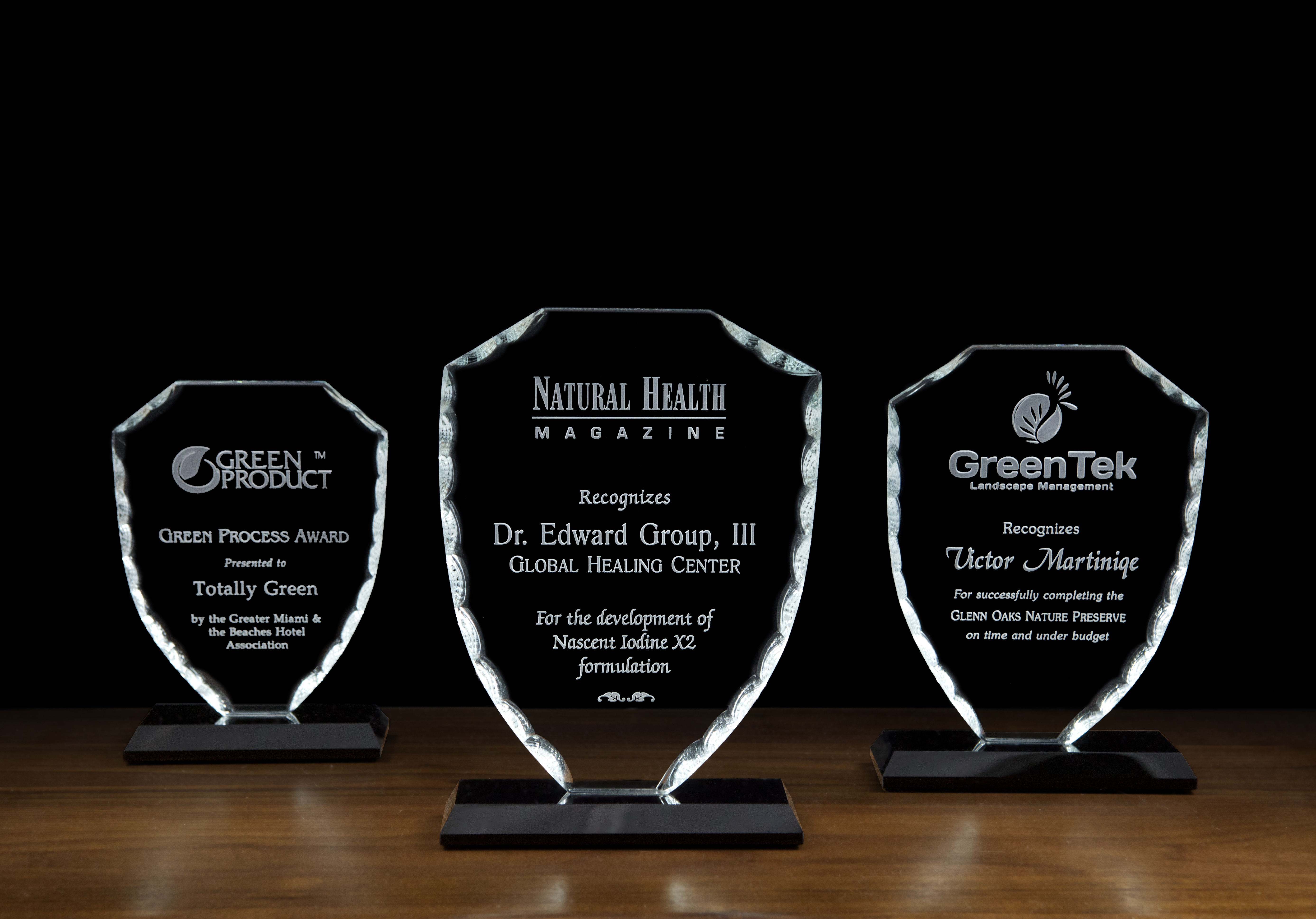 Jet Glass Corona Shield Award (5"x8"x2") 2