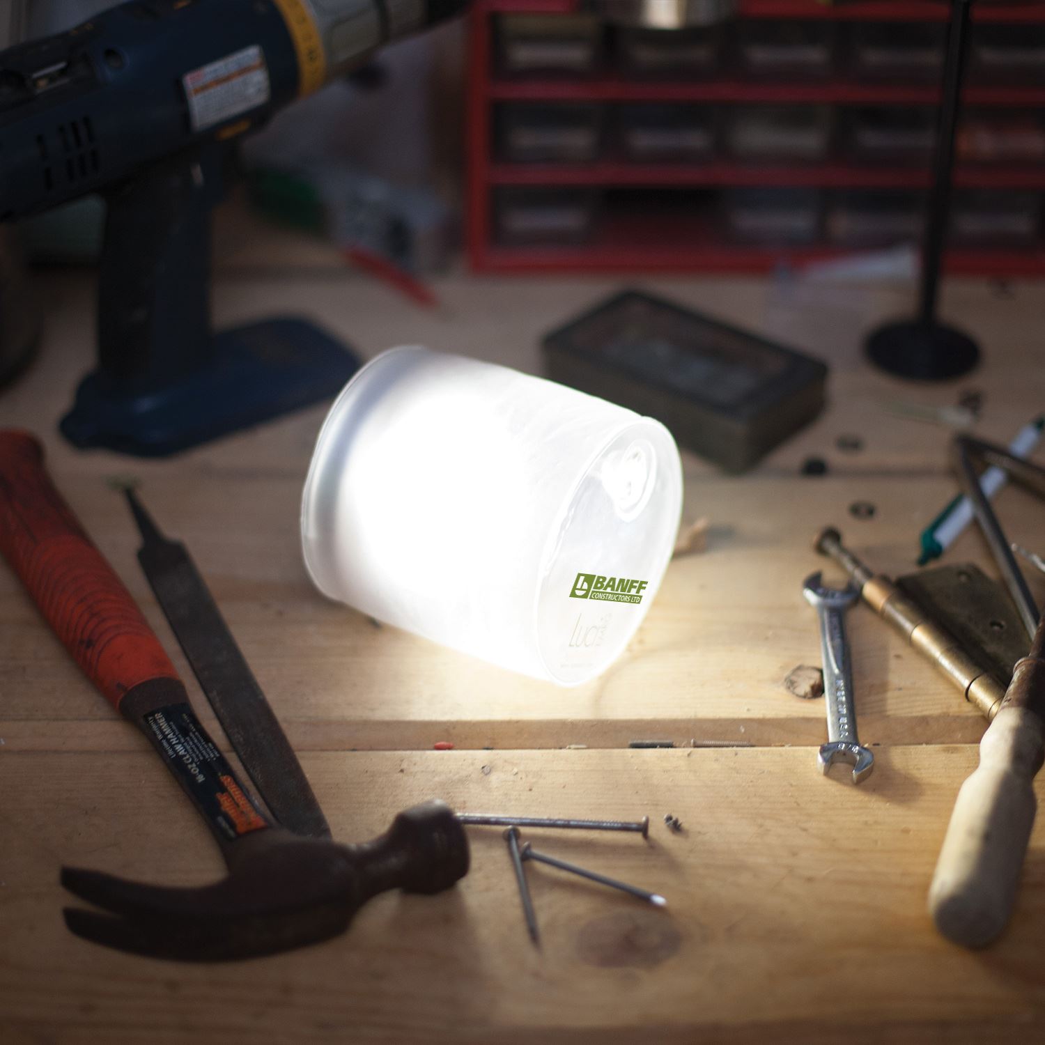 Luci EMRG: Solar Inflatable Lantern 2