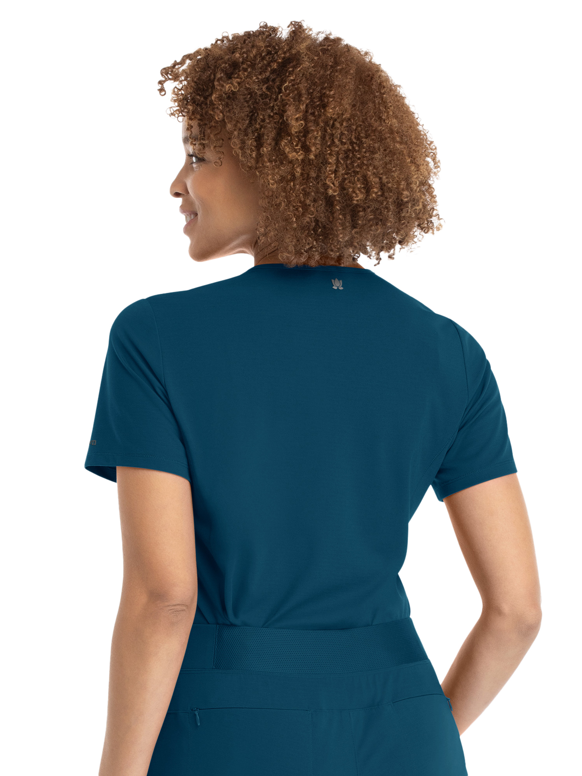 Maevn - Focus - Women's Three-Pocket V-Neck Tuck In Top 15