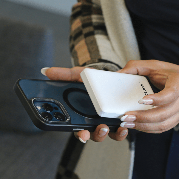 Lion Energy CLAW 10000 mAh Magsafe PD20W Fast Charge Powerbank 8