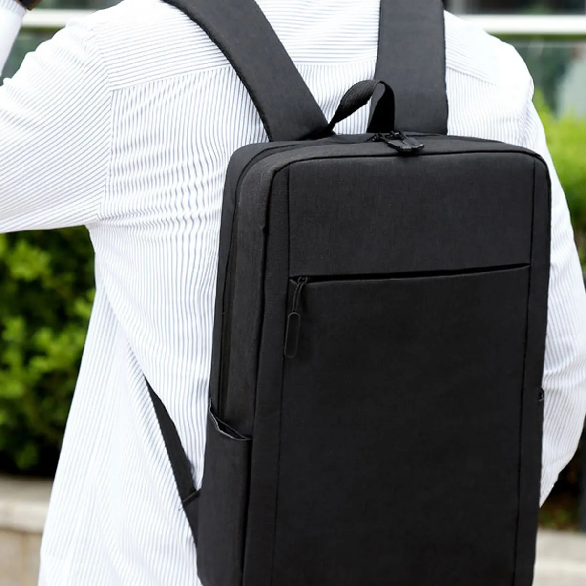 15.6 Minimalist Laptop Backpack With Multi-Compartment 7