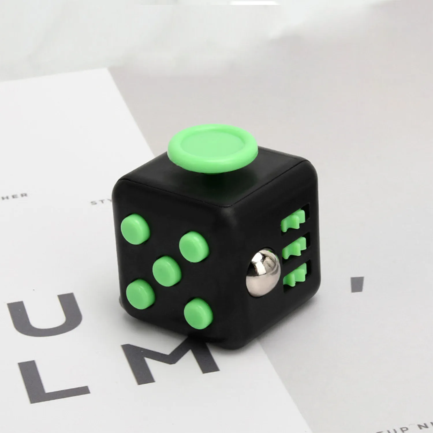Anti-Anxiety Artifact Decompression Dice 4
