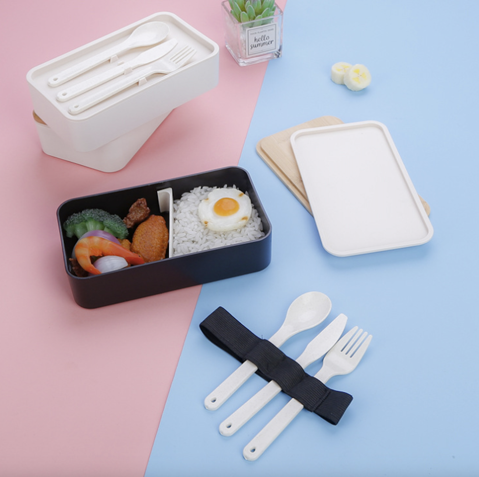 Large Capacity Lunch Box 2