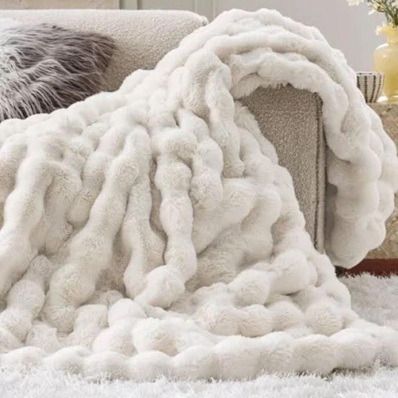 Bubble Luxe Blanket 5